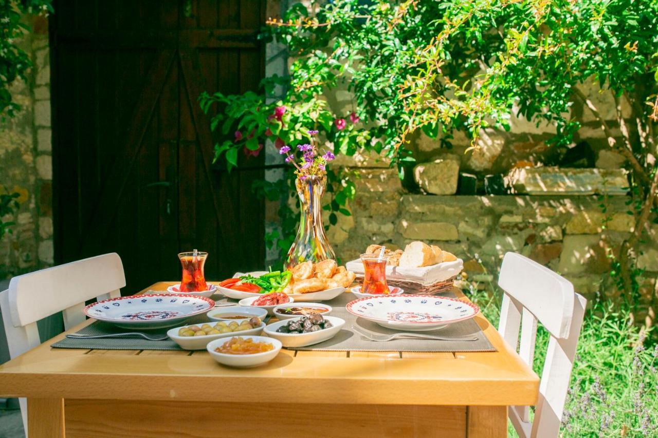 Annemin Harabesi Otel Çeşme Zewnętrze zdjęcie